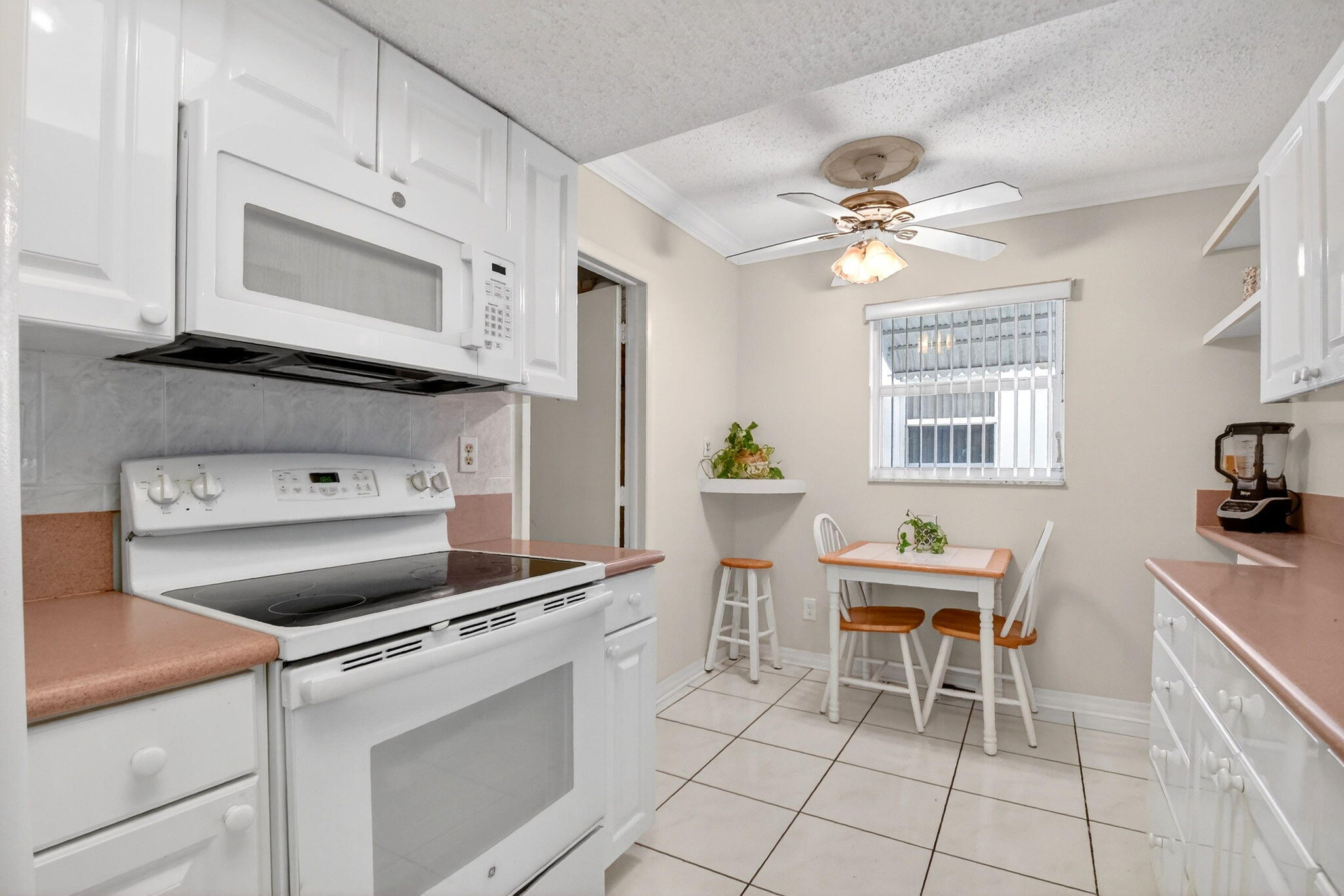 PALM BEACH LEISUREVILLE SEC 2 - Residential