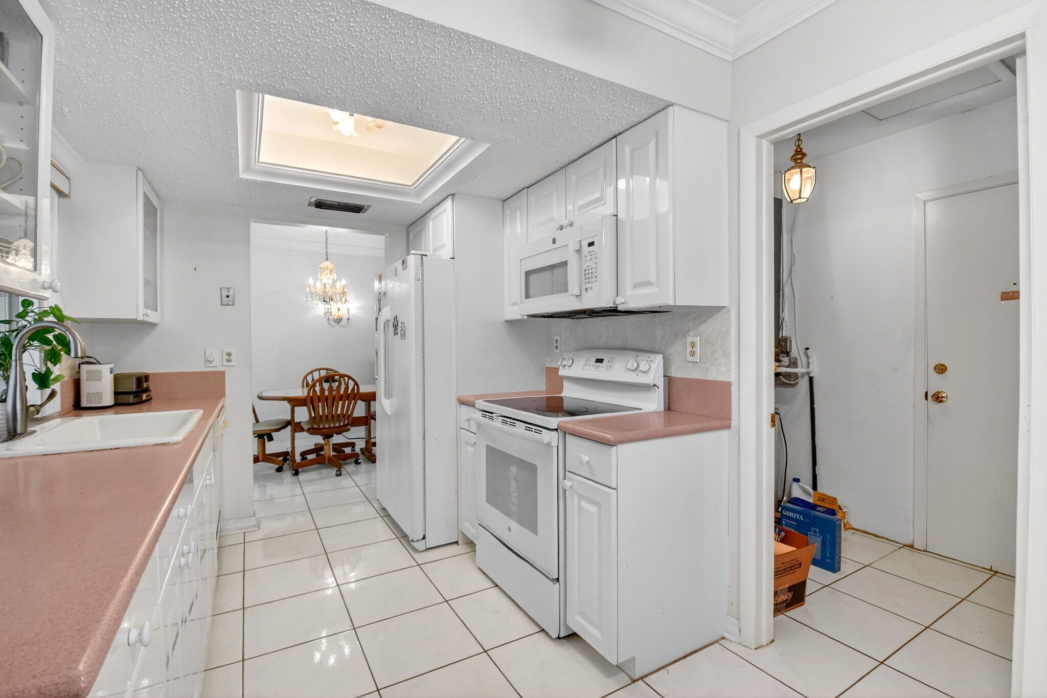 PALM BEACH LEISUREVILLE SEC 2 - Residential