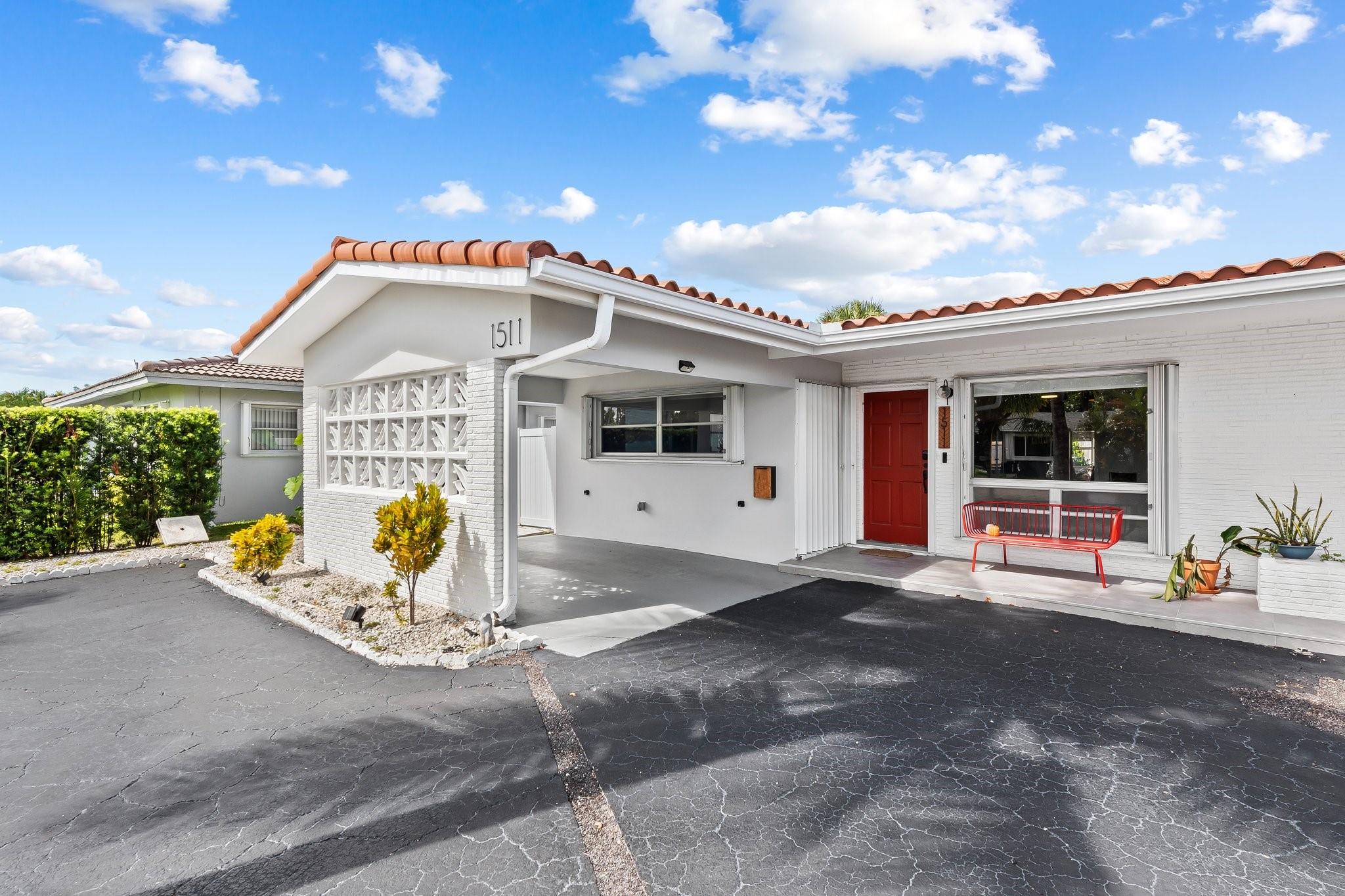 CORAL RIDGE ISLES - Residential Lease