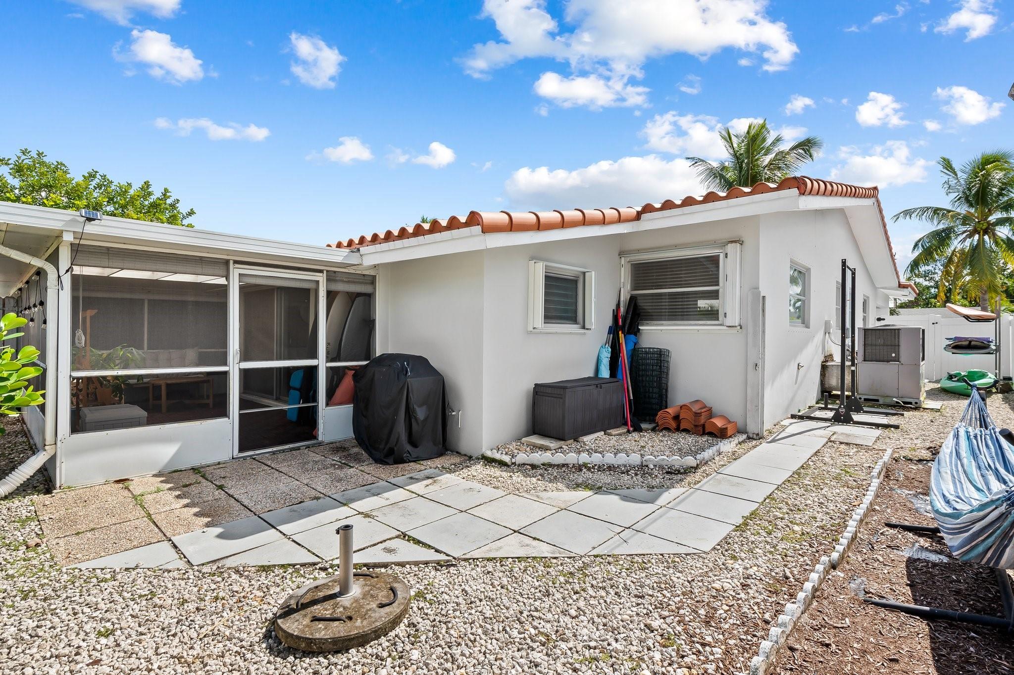 CORAL RIDGE ISLES - Residential Lease