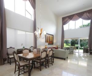 Jupiter Hills Village Ph 05 - Residential