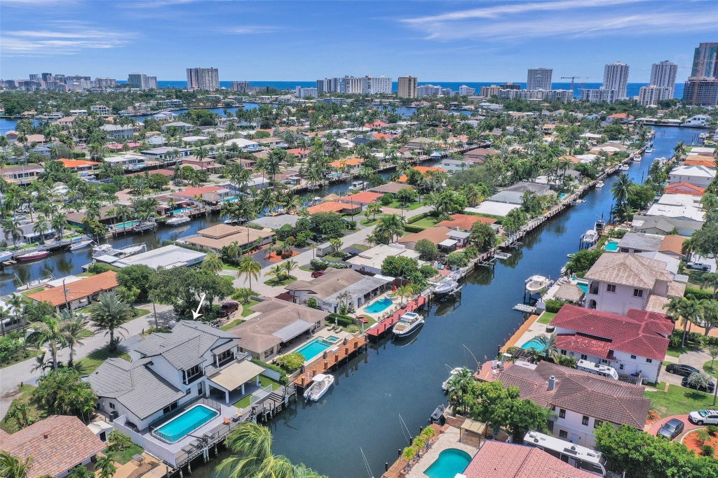 Photo of 2256 SE 10th Street, Pompano Beach, FL 33062 (MLS # F10516568)