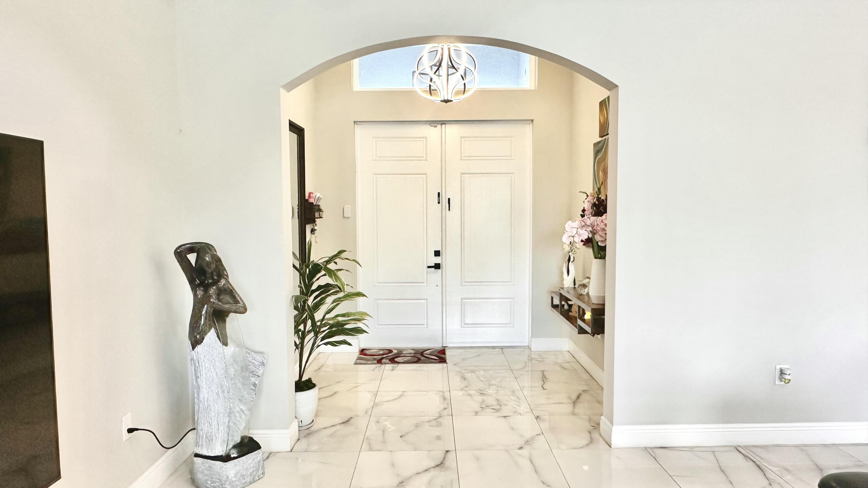 3900 SW 21st St Street SW