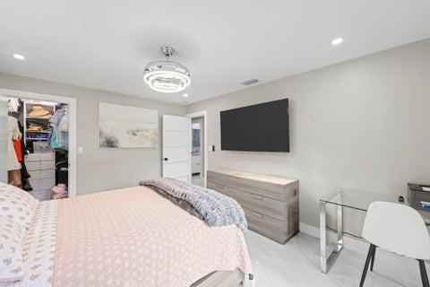 Tiny photo for 2820 NE 47th Street, Lighthouse Point, FL 33064 (MLS # B26074281)