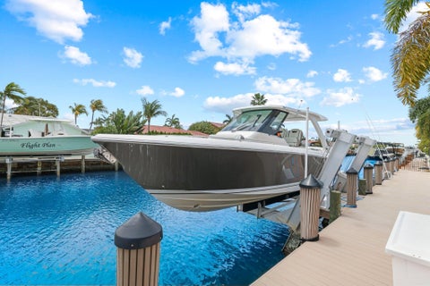 Tiny photo for 2820 NE 47th Street, Lighthouse Point, FL 33064 (MLS # B26074281)