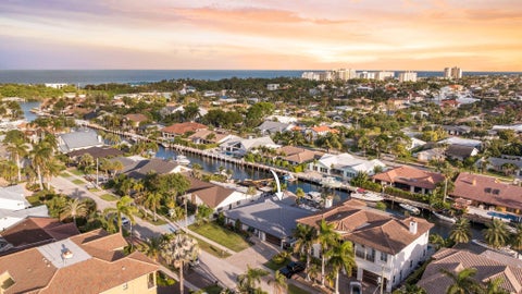 Tiny photo for 2820 NE 47th Street, Lighthouse Point, FL 33064 (MLS # B26074281)
