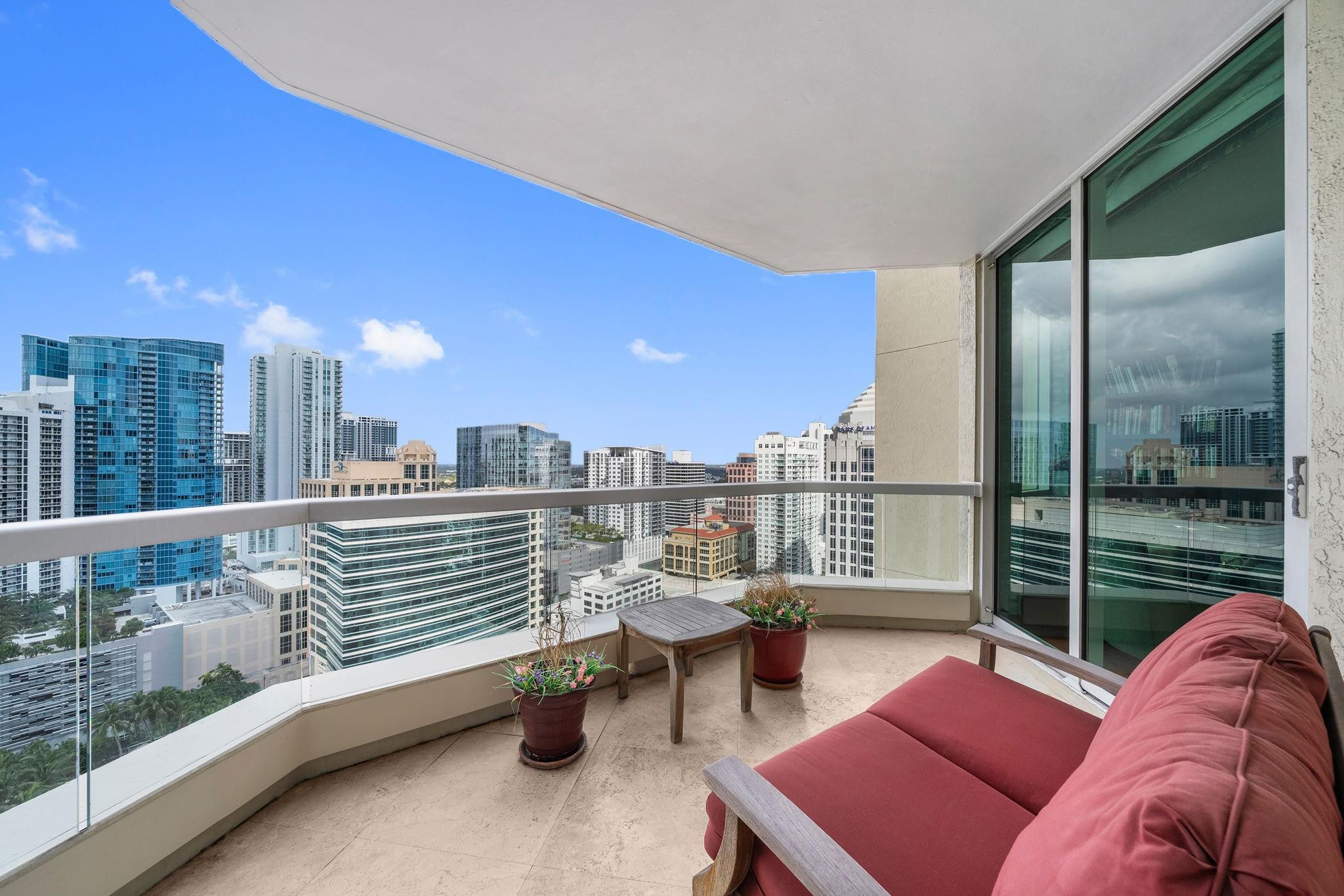 LAS OLAS GRAND - Residential