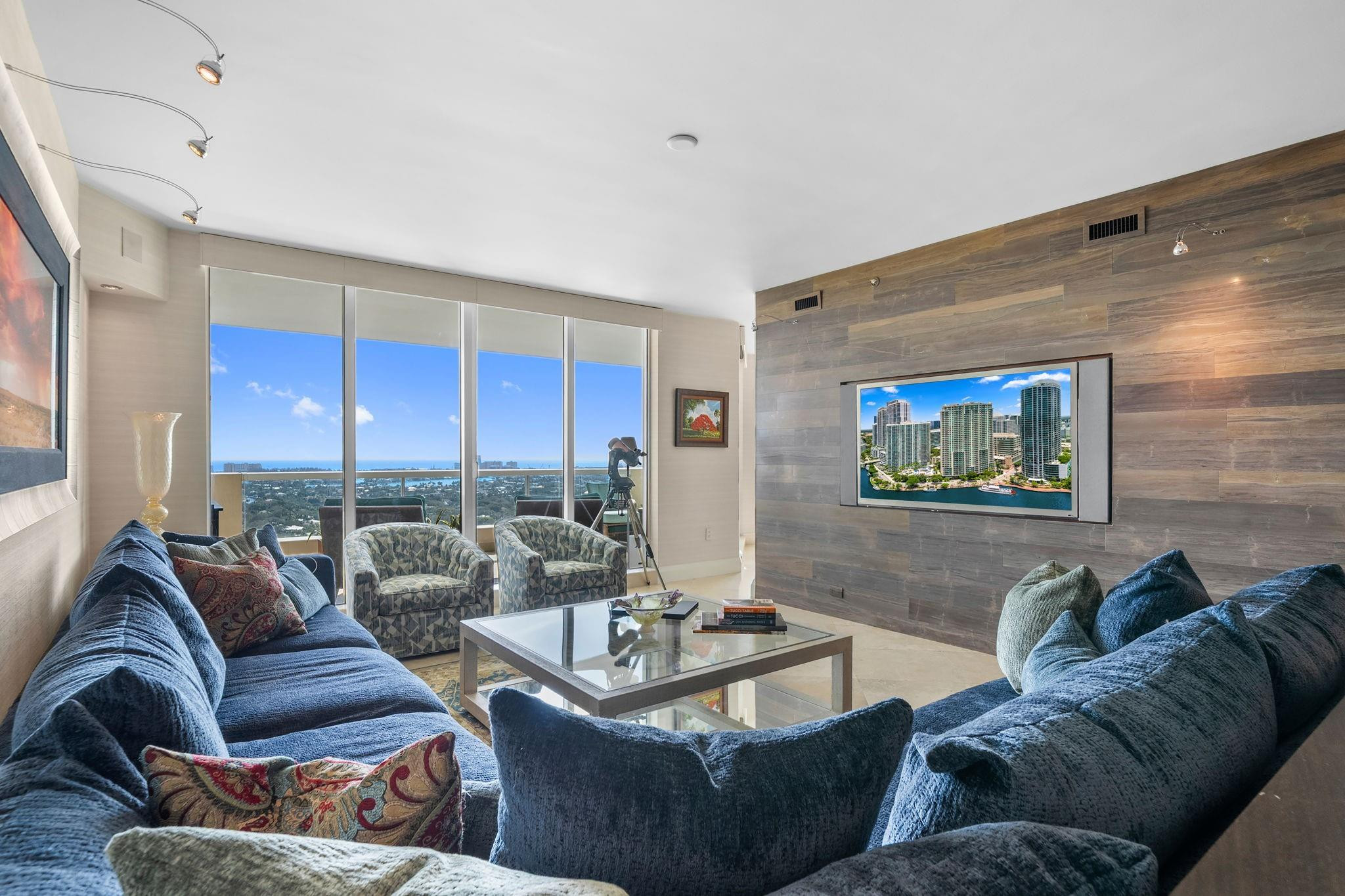 LAS OLAS GRAND - Residential