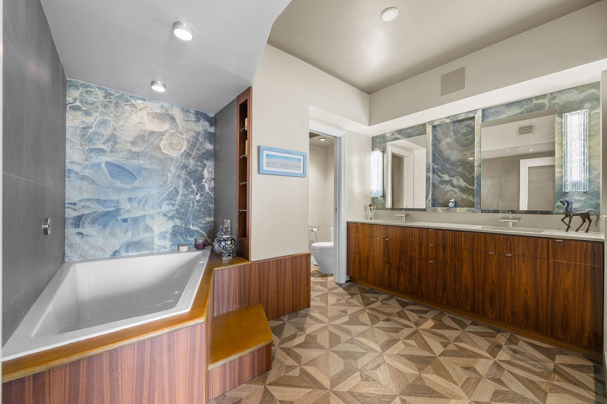 LAS OLAS GRAND - Residential