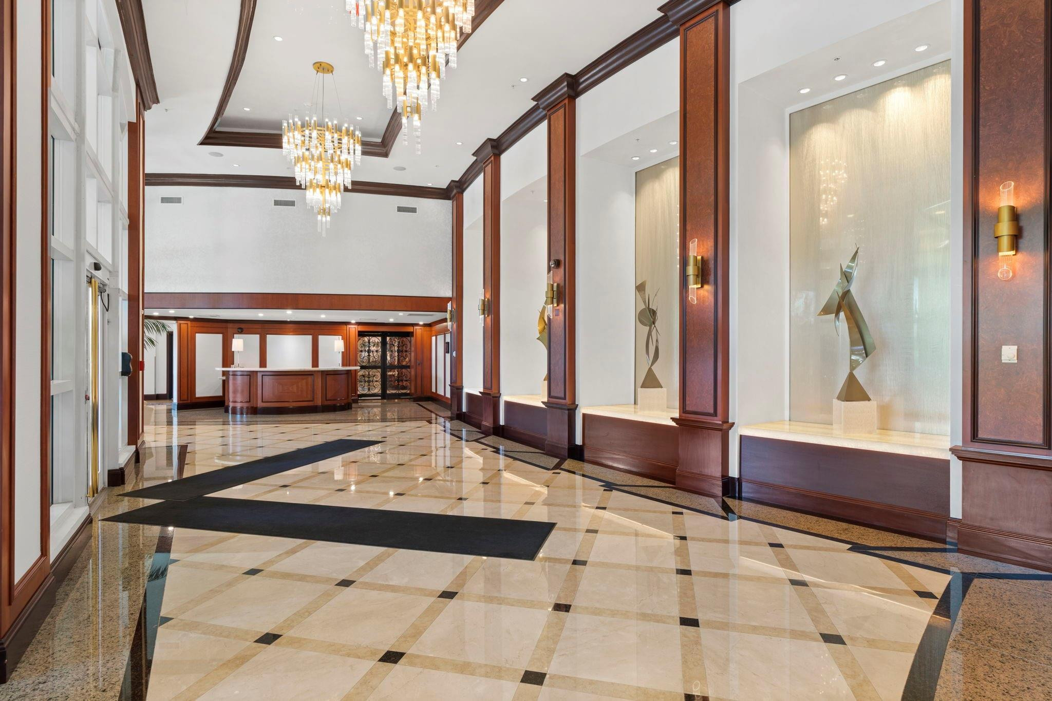 LAS OLAS GRAND - Residential