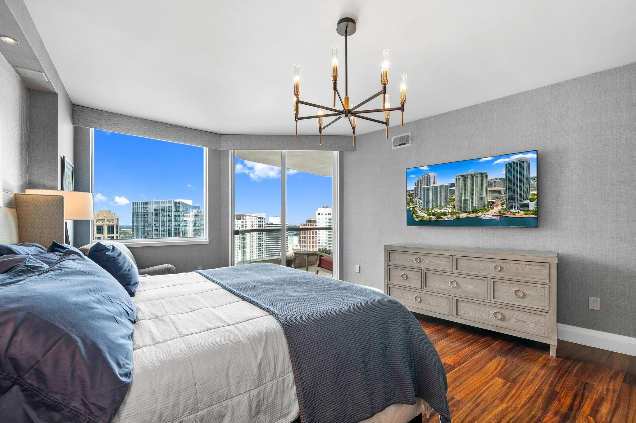 LAS OLAS GRAND - Residential