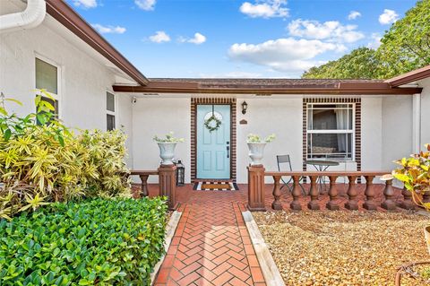 6576 Whispering Wind Way Delray Beach FL 33484