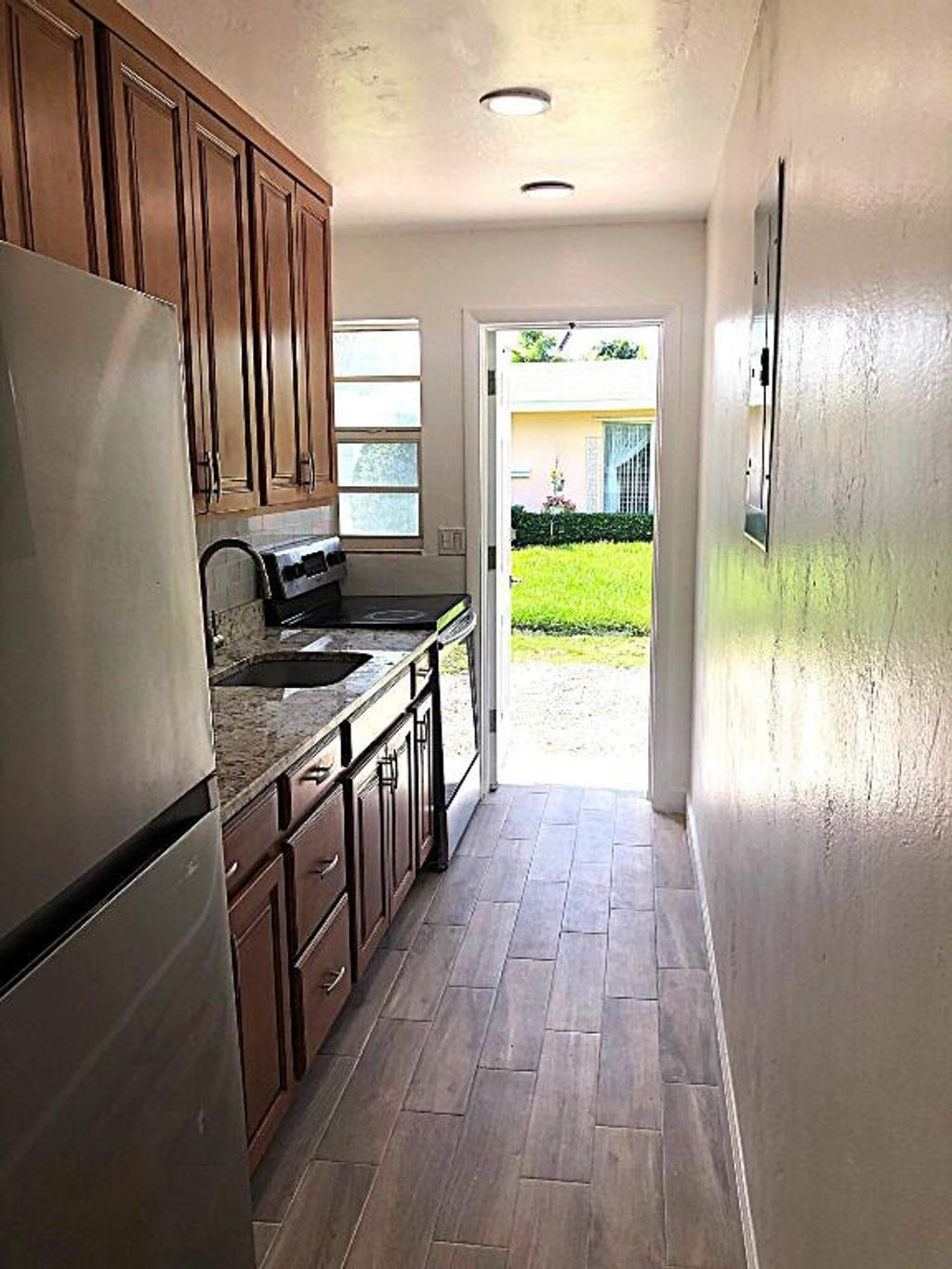 Photo of 1505 NE 15th Avenue #3, Fort Lauderdale, FL 33304 (MLS # R11091833)