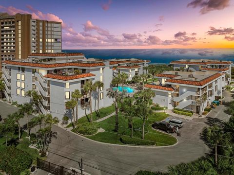 Photo of 4100 N Highway A1a #311, Fort Pierce, FL 34949 (MLS # R11057303)