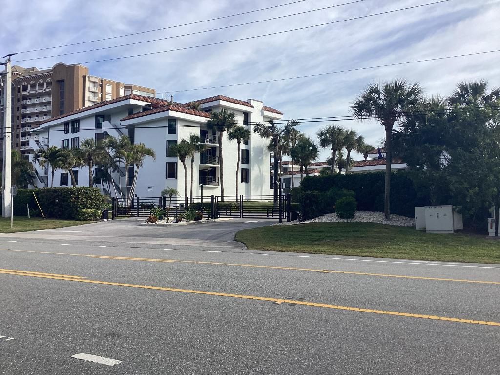 Photo of 4100 N Highway A1a #311, Fort Pierce, FL 34949 (MLS # R11057303)