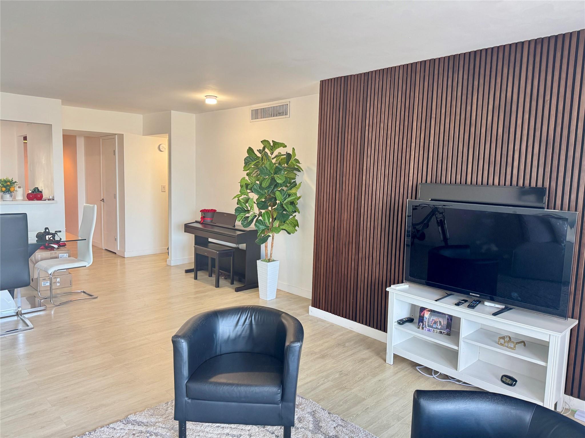 Jade Winds - Residential