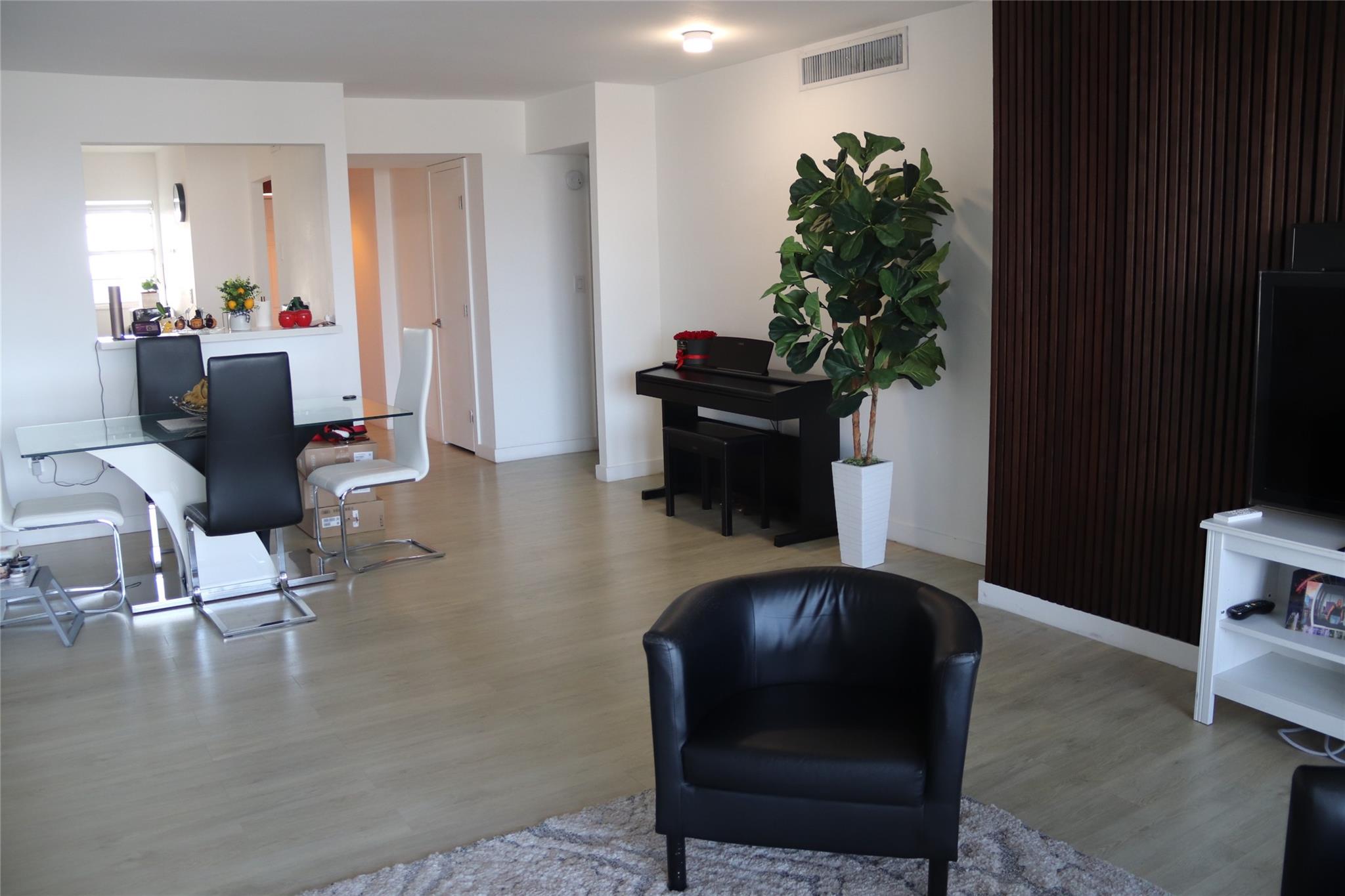 Jade Winds - Residential