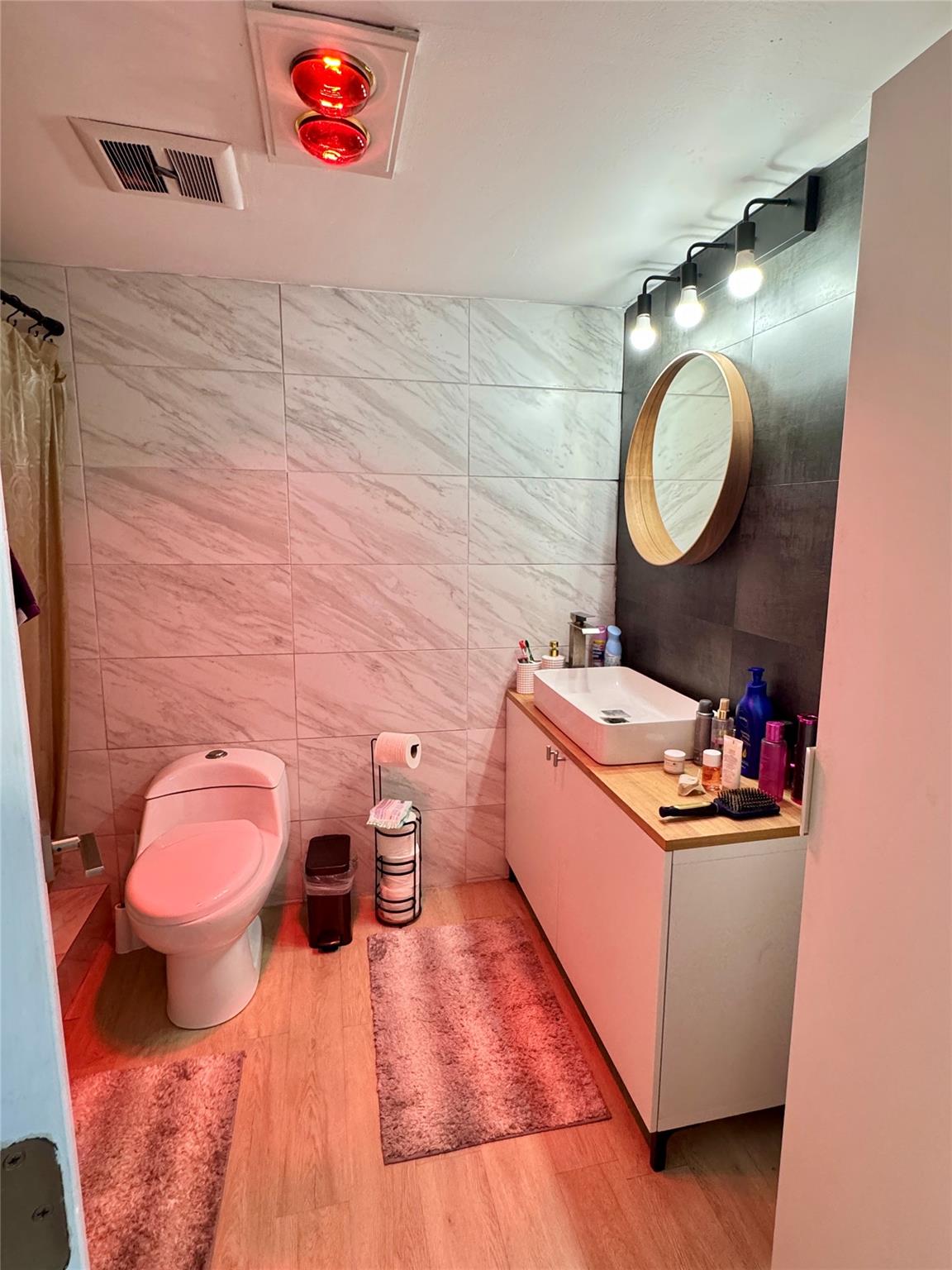 Jade Winds - Residential