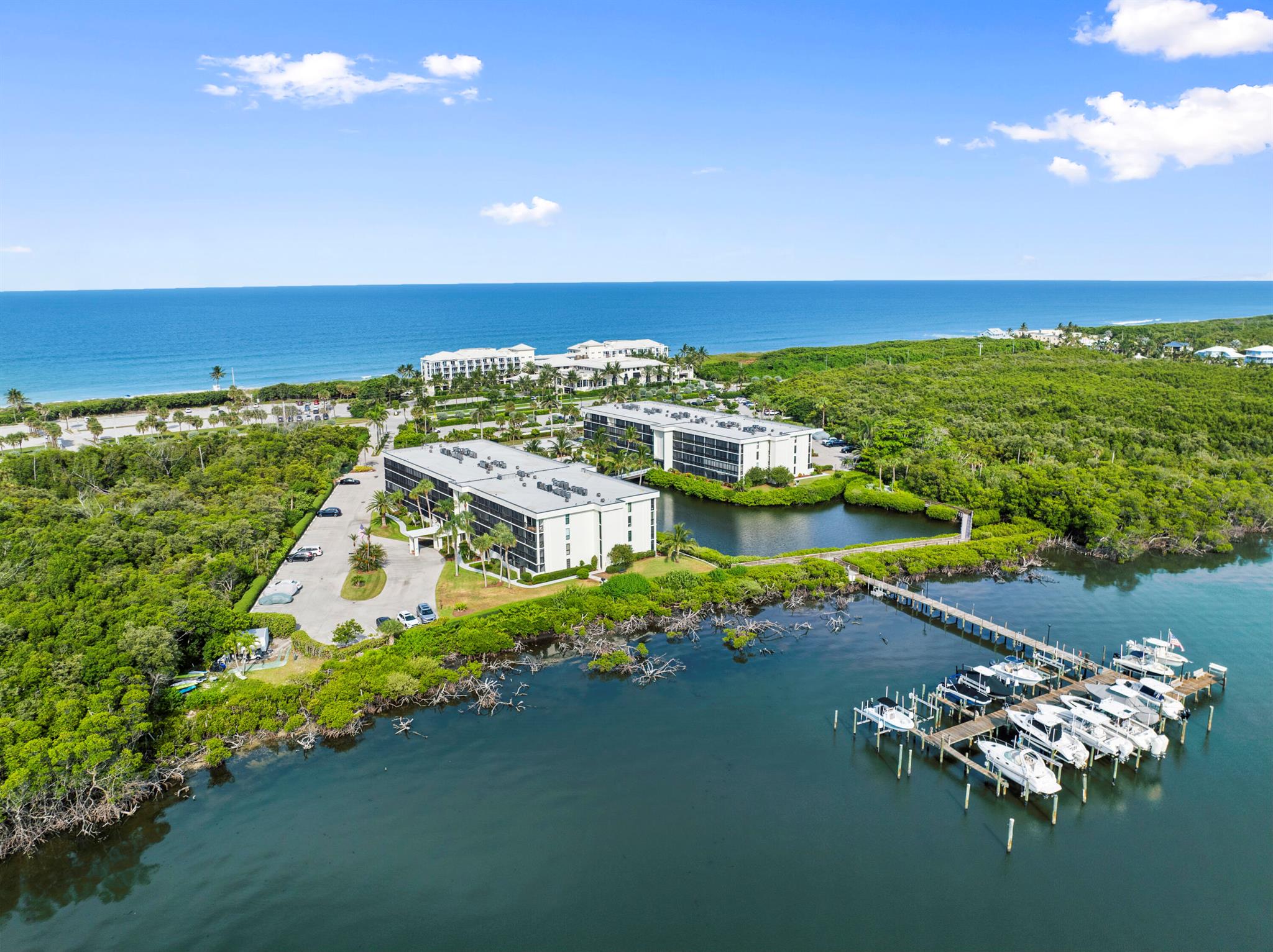 Jensen Beach, Florida 34957, United States, 2 Bedrooms Bedrooms, ,2 BathroomsBathrooms,Residential,Active,207896