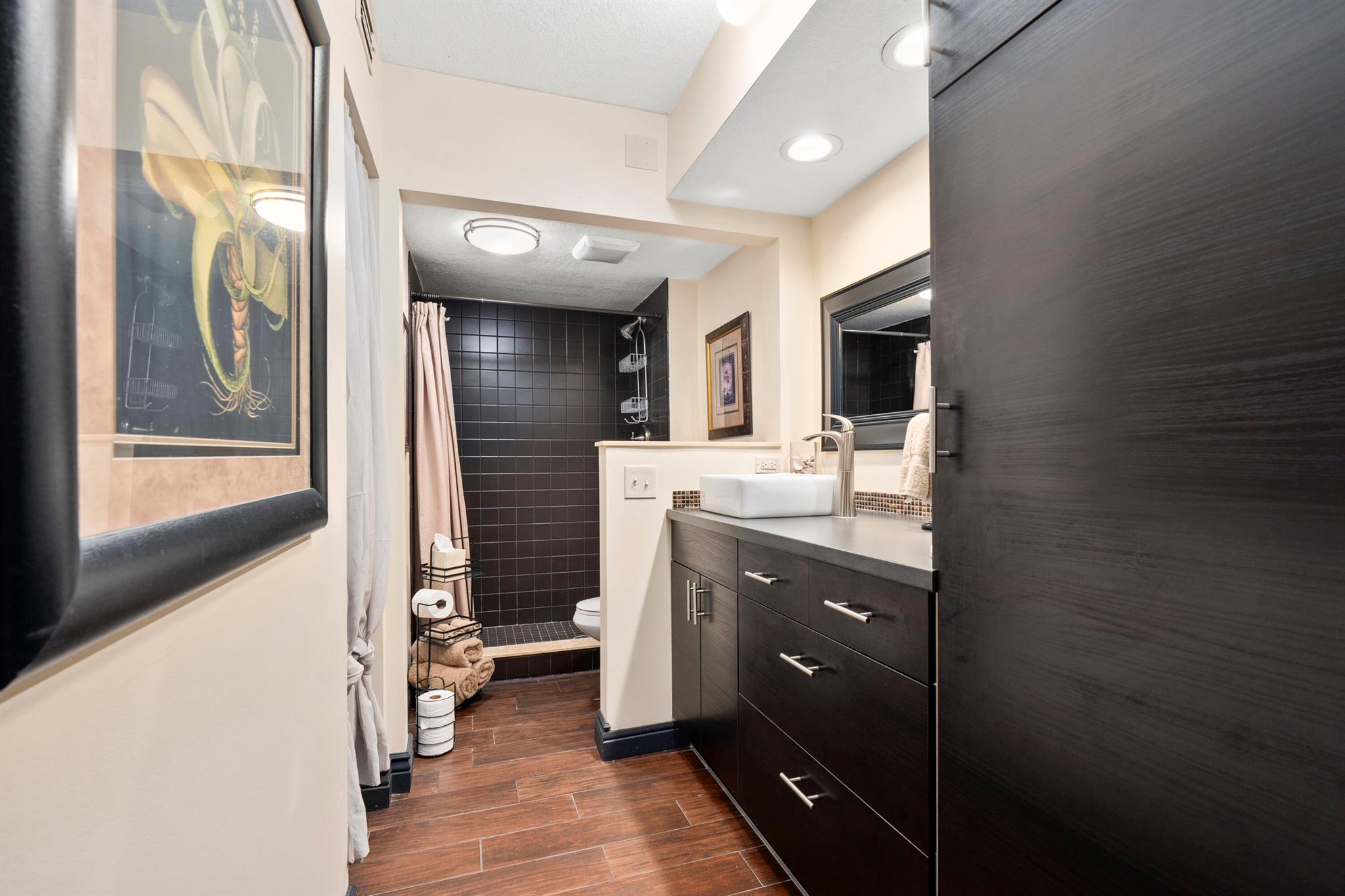 Jensen Beach, Florida 34957, United States, 2 Bedrooms Bedrooms, ,2 BathroomsBathrooms,Residential,Active,207896