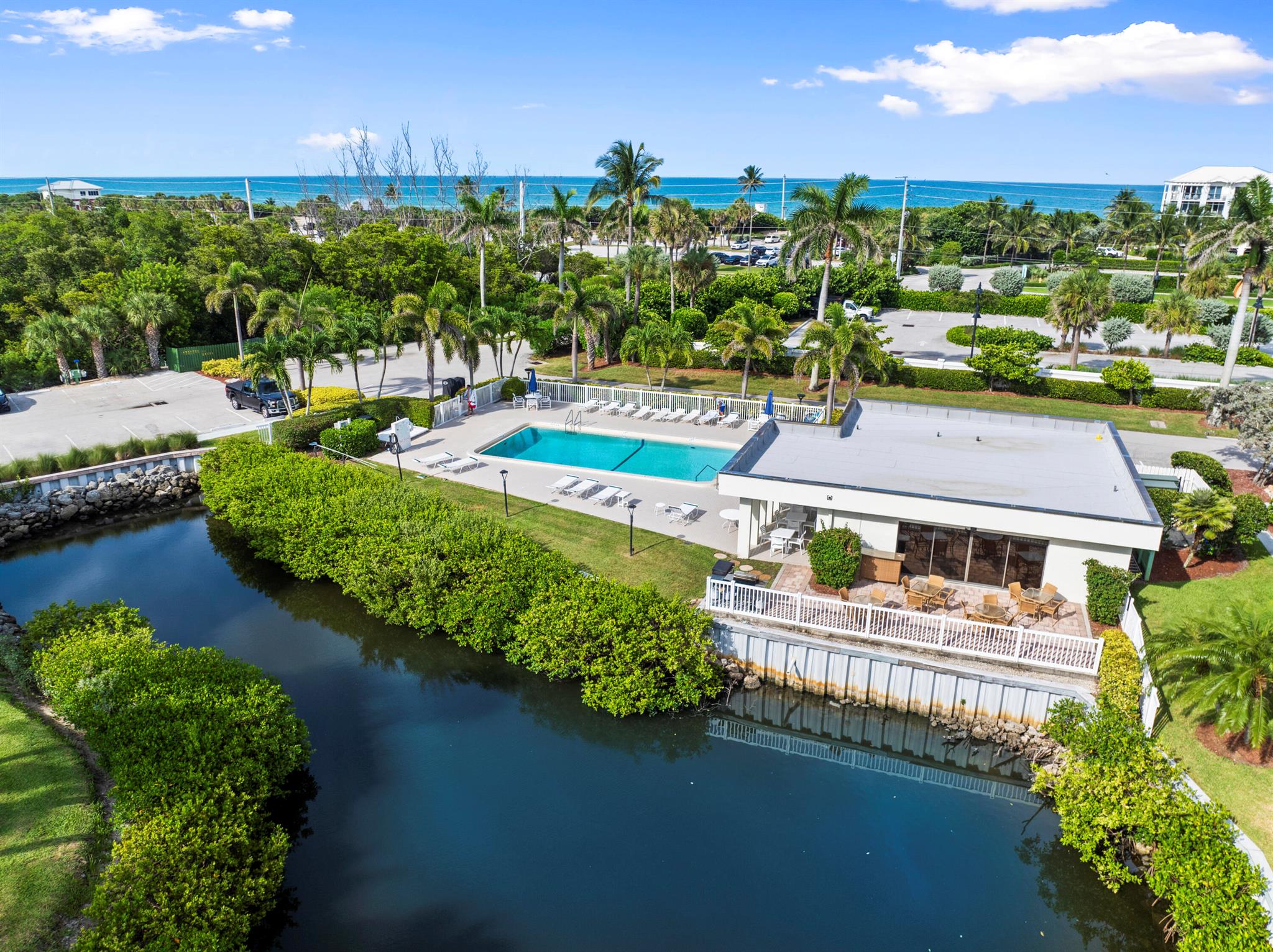 Jensen Beach, Florida 34957, United States, 2 Bedrooms Bedrooms, ,2 BathroomsBathrooms,Residential,Active,207896