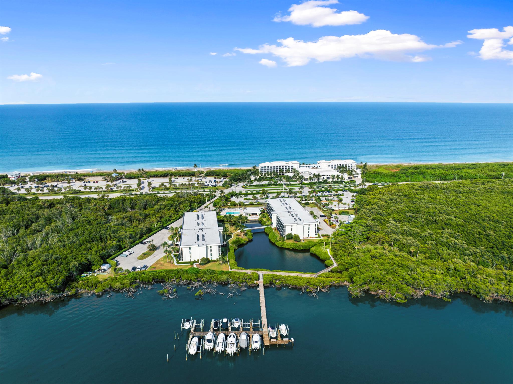 Jensen Beach, Florida 34957, United States, 2 Bedrooms Bedrooms, ,2 BathroomsBathrooms,Residential,Active,207896