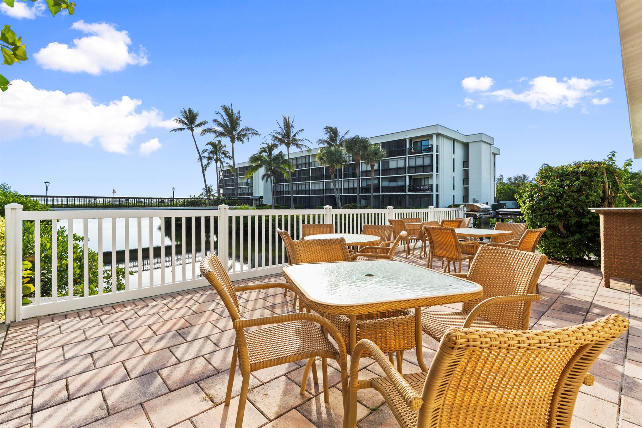 Jensen Beach, Florida 34957, United States, 2 Bedrooms Bedrooms, ,2 BathroomsBathrooms,Residential,Active,207896