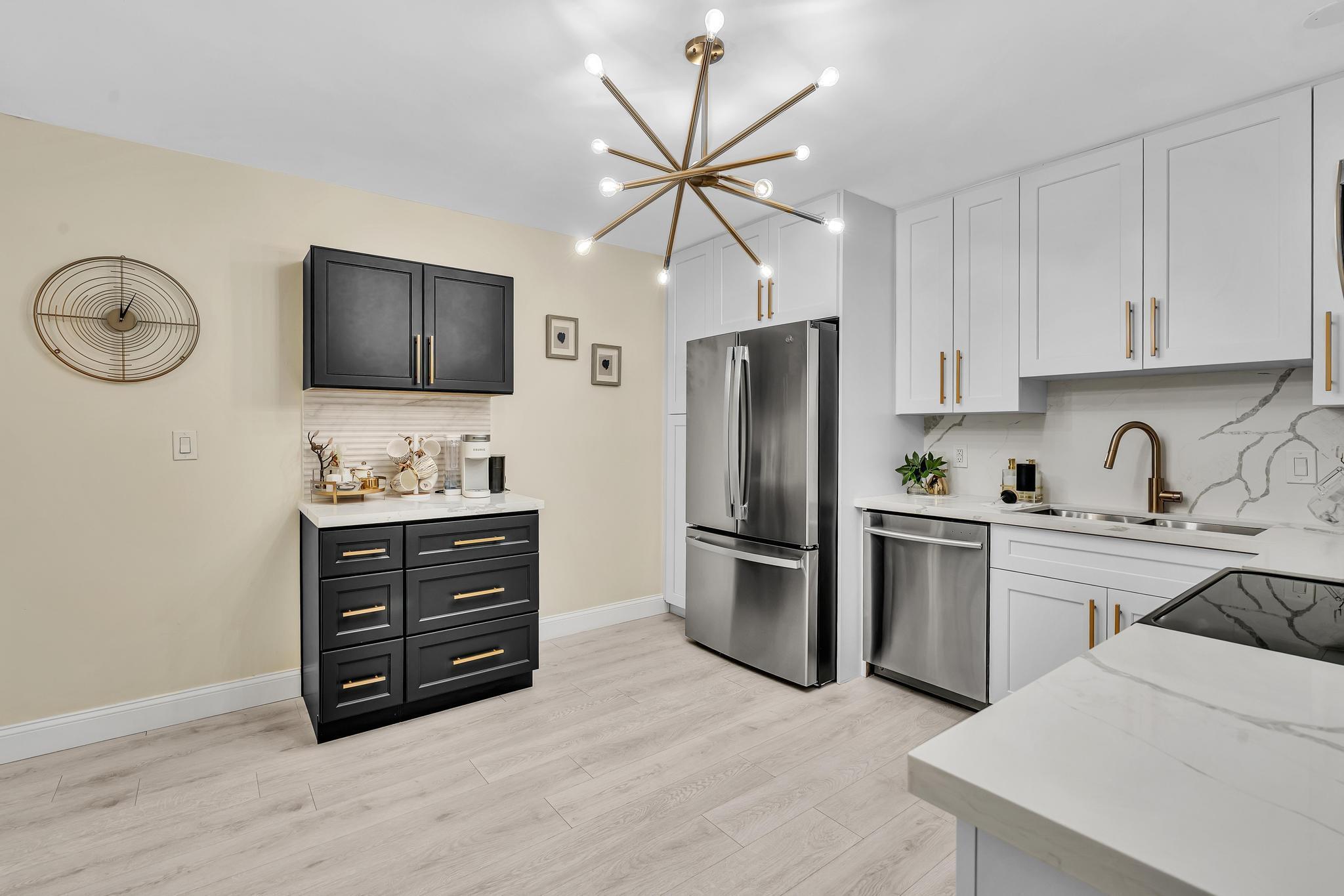 GRANDVIEW AT EMERALD HILLS CONDO - Residential