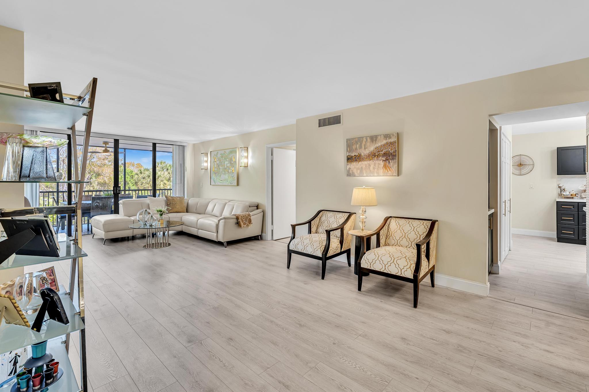 GRANDVIEW AT EMERALD HILLS CONDO - Residential