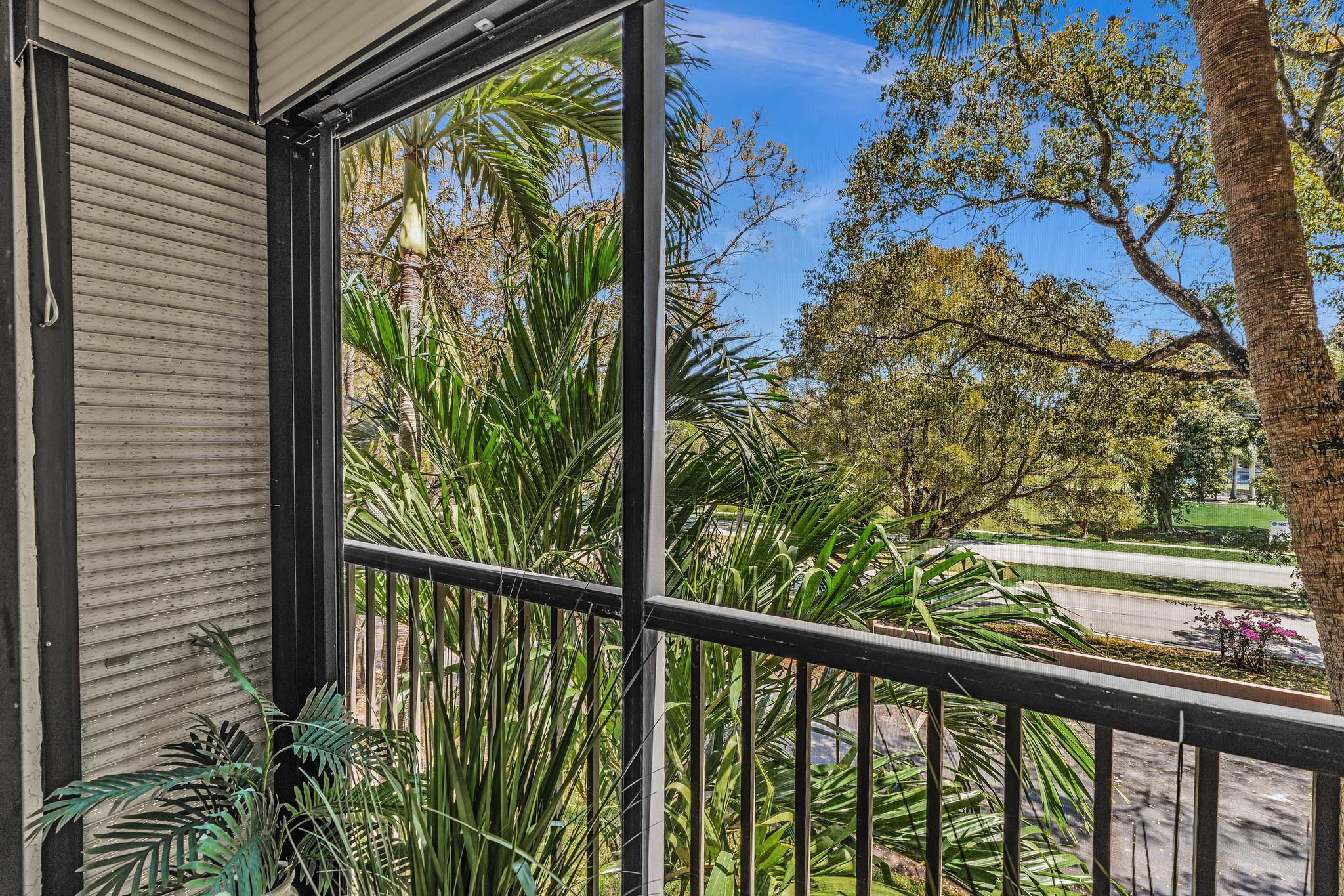 GRANDVIEW AT EMERALD HILLS CONDO - Residential