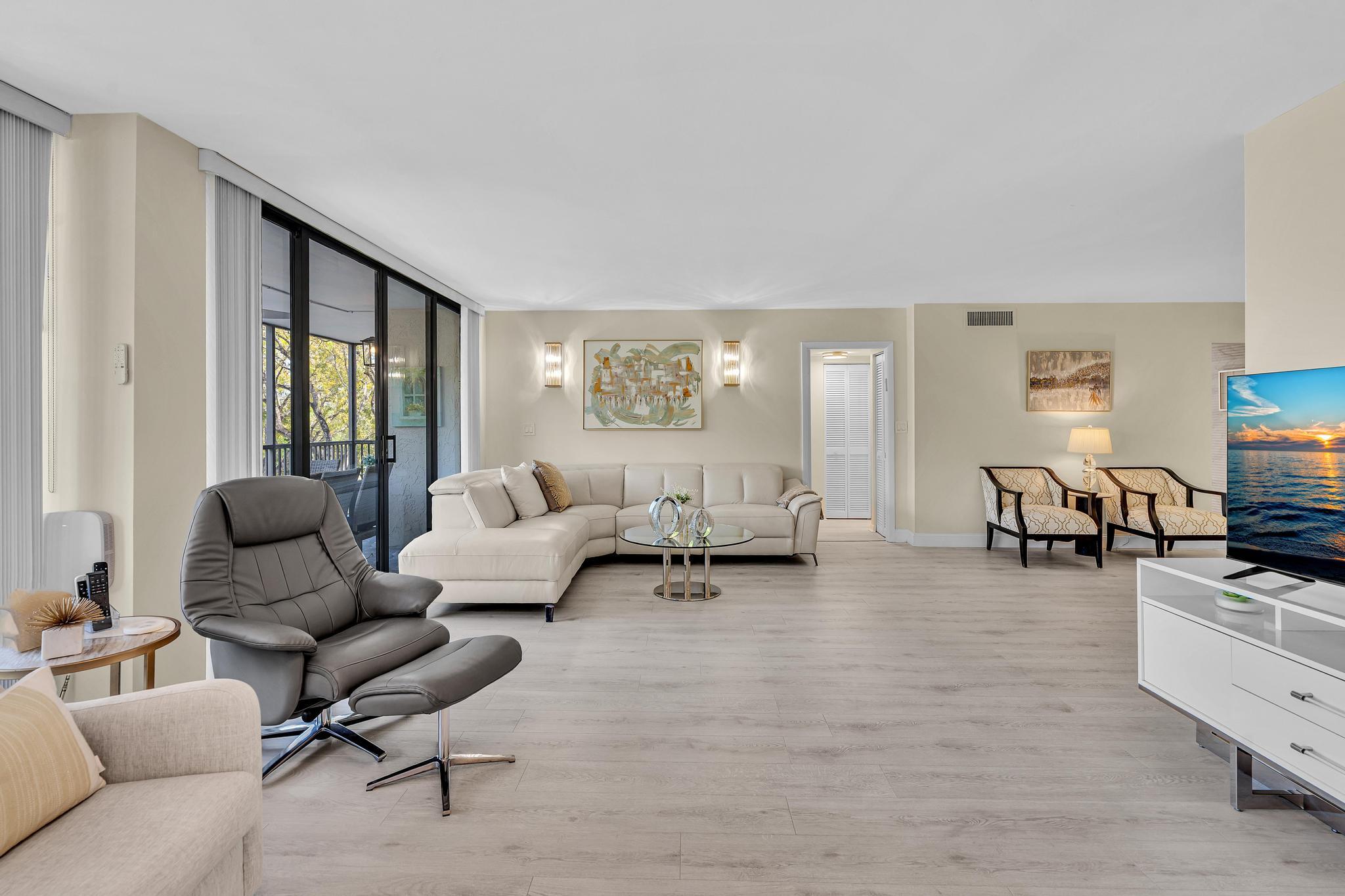 GRANDVIEW AT EMERALD HILLS CONDO - Residential