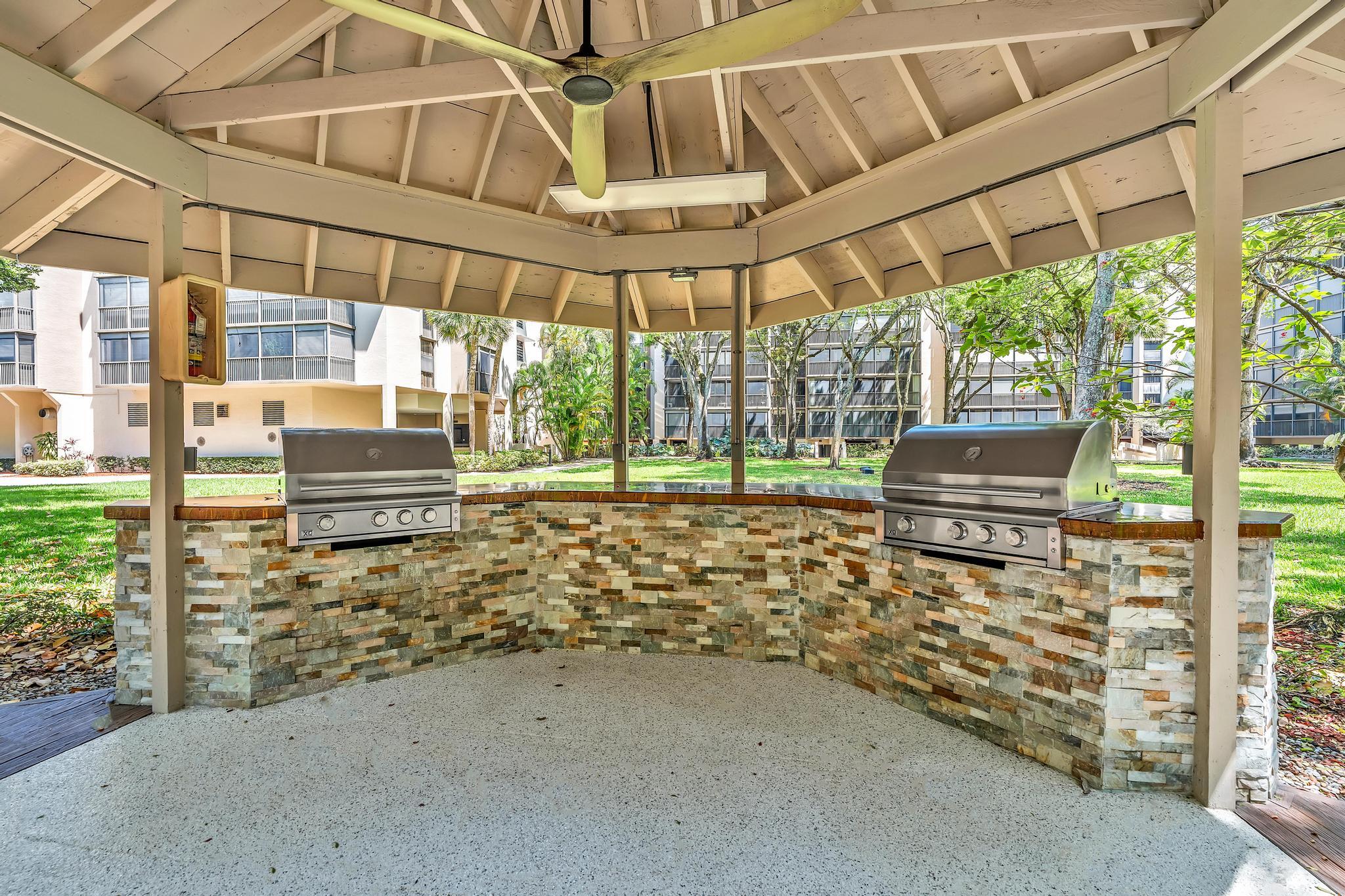 GRANDVIEW AT EMERALD HILLS CONDO - Residential