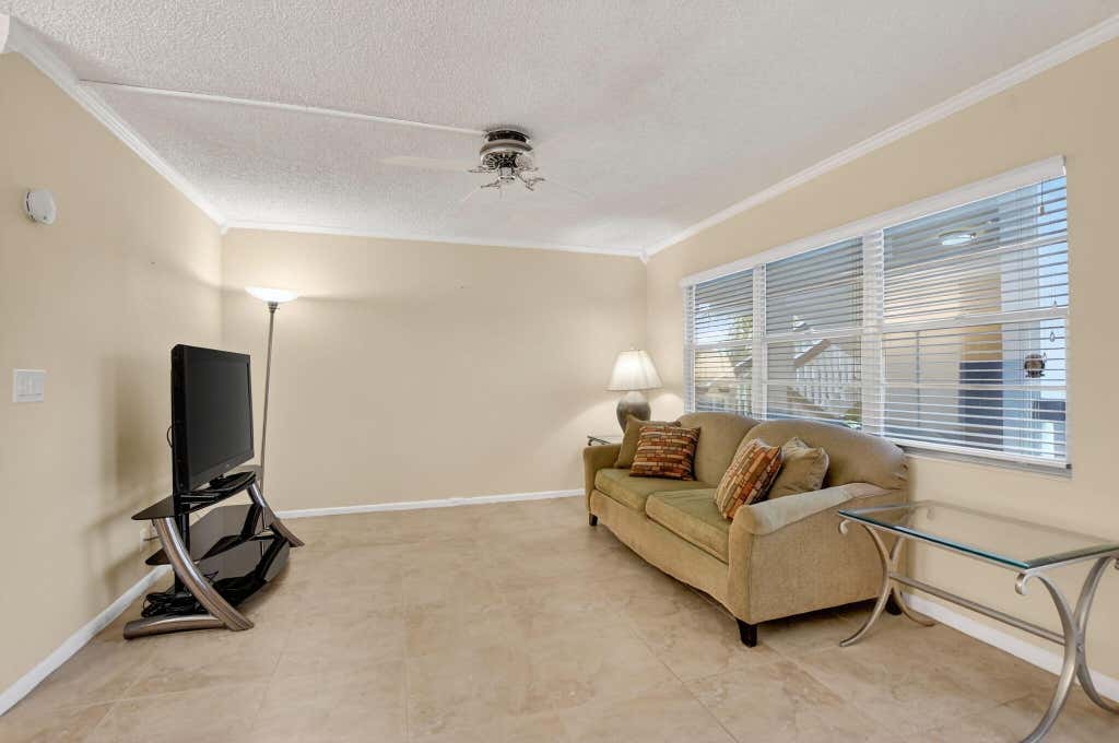 Photo of 2070 NEWPORT Q Drive, Deerfield Beach, FL 33442 (MLS # B26058125)