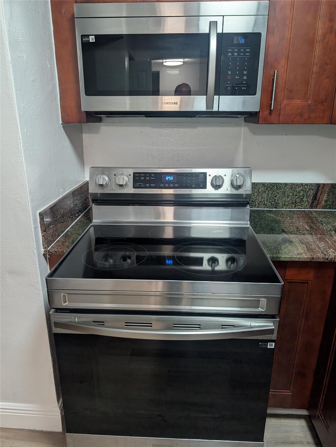 LUSH APARTMENTS - Residential Lease