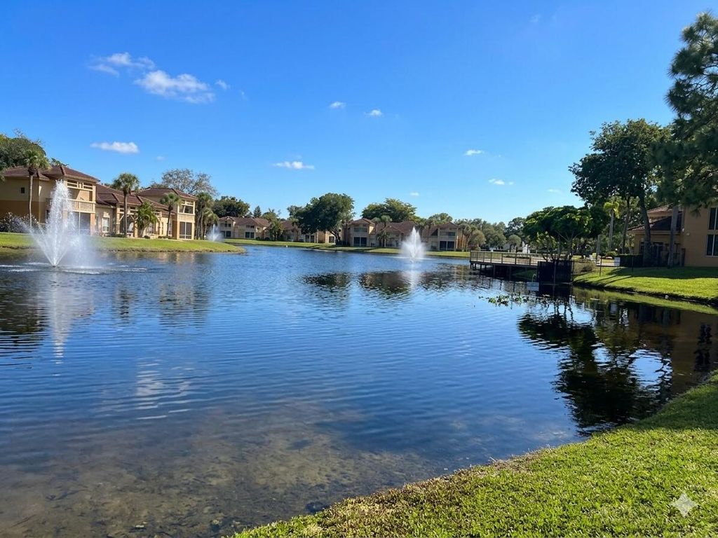 Photo of 4767 Via Palm Lakes #206, West Palm Beach, FL 33417 (MLS # B26021163)