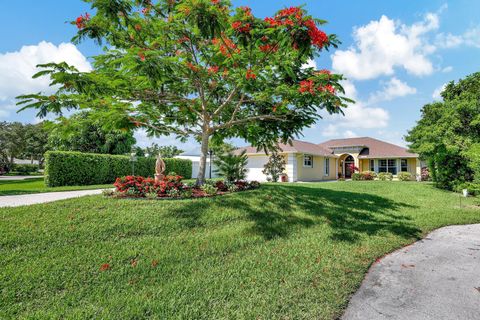 A home in Hutchinson Island