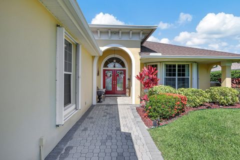 A home in Hutchinson Island