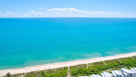 A home in Hutchinson Island