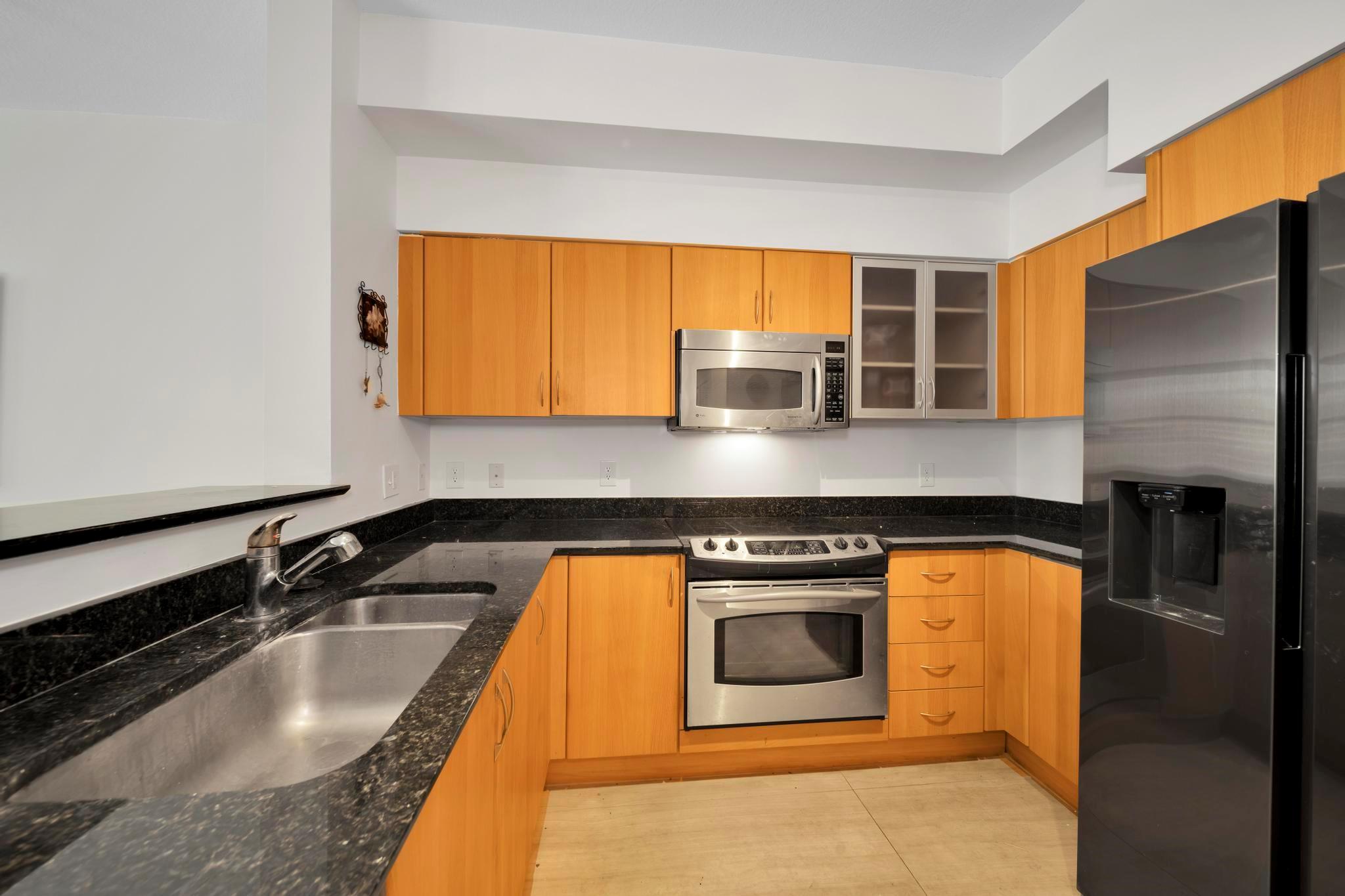 802 W Windward Way 204