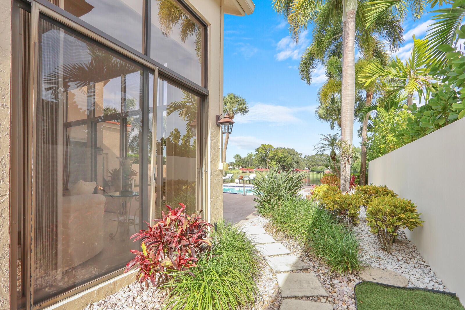 FRENCHMANS CREEK - Residential