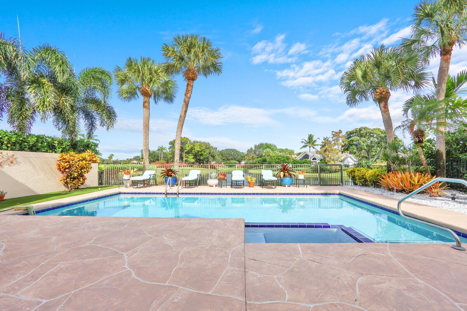 FRENCHMANS CREEK - Residential