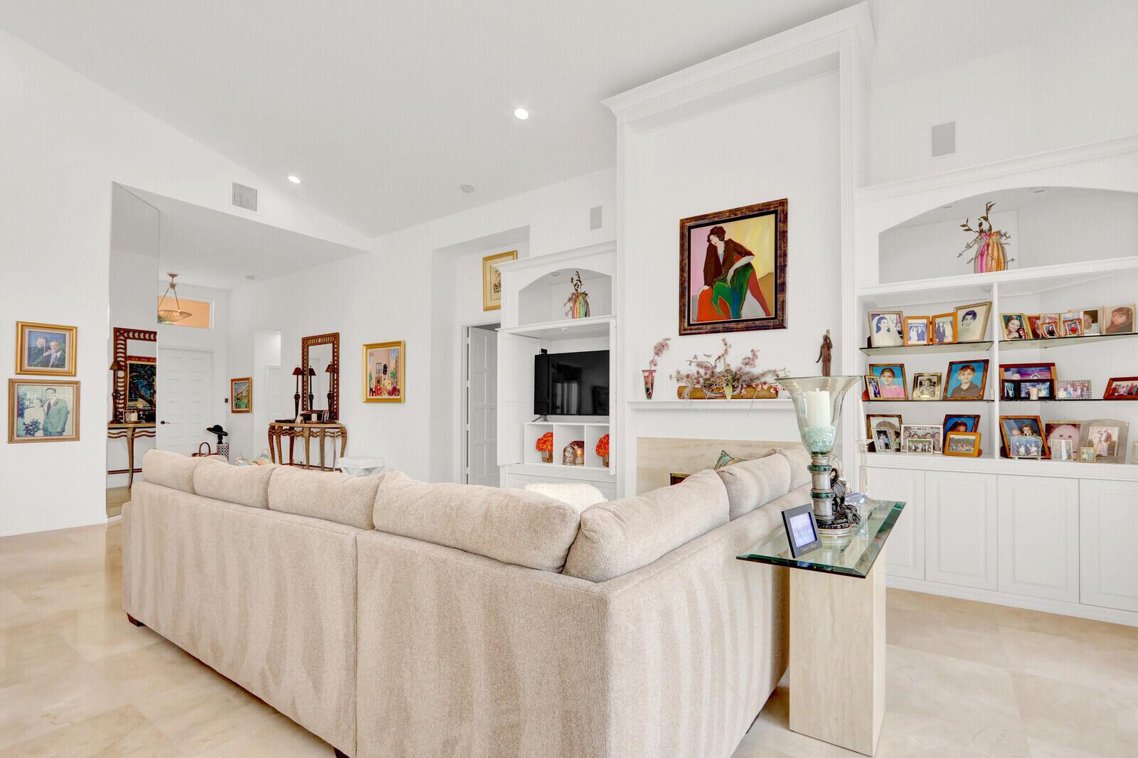 FRENCHMANS CREEK - Residential