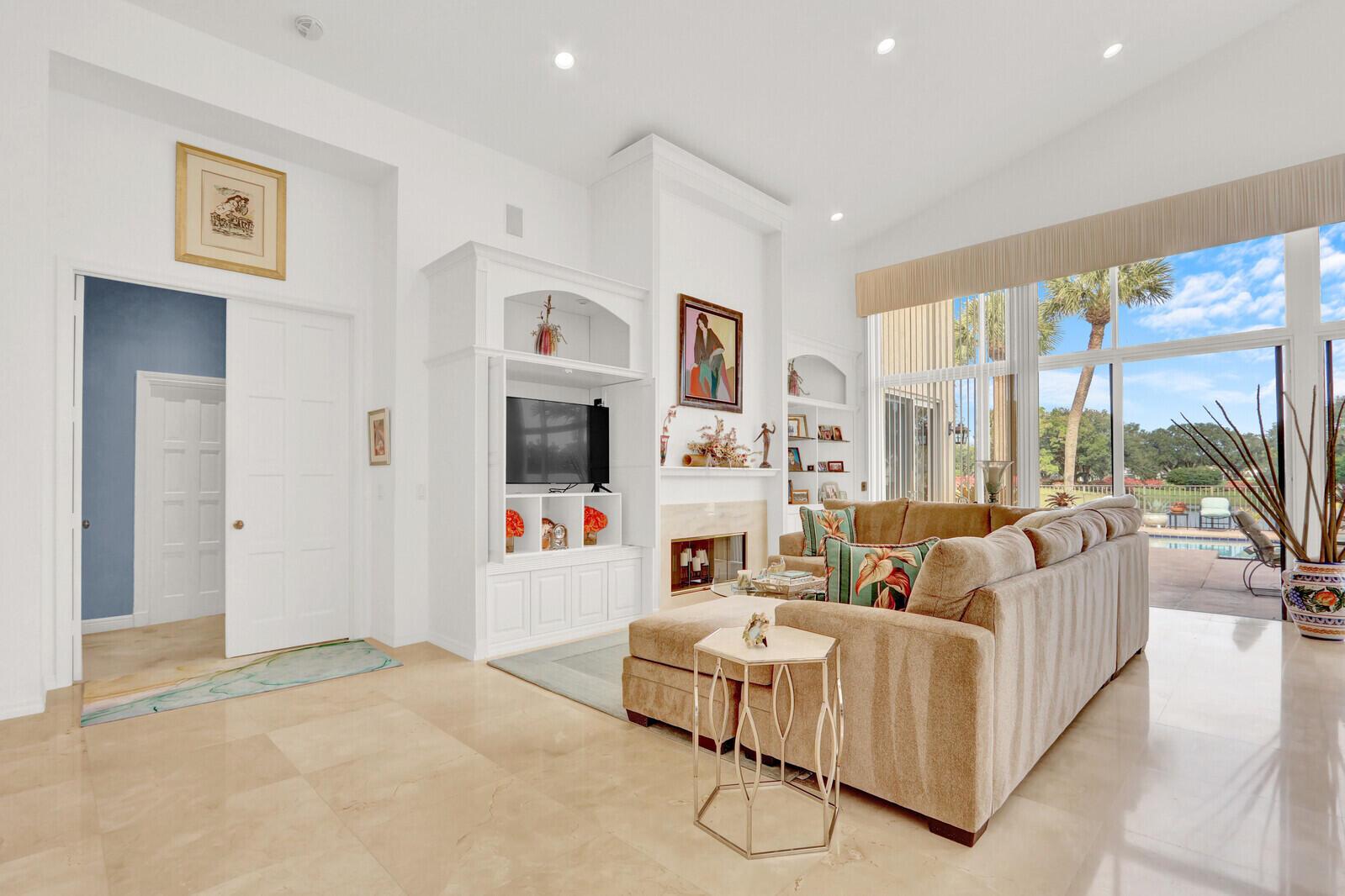 FRENCHMANS CREEK - Residential