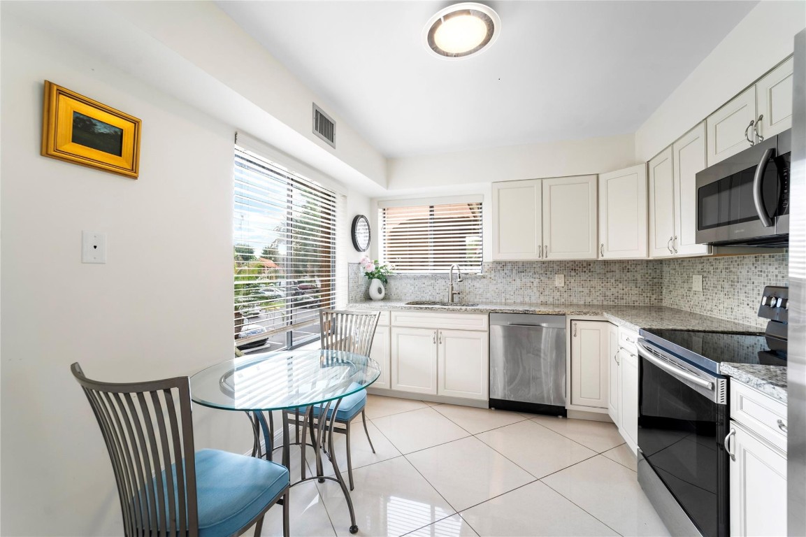 GREEN LAKES CONDO 1 THRU - Residential Lease