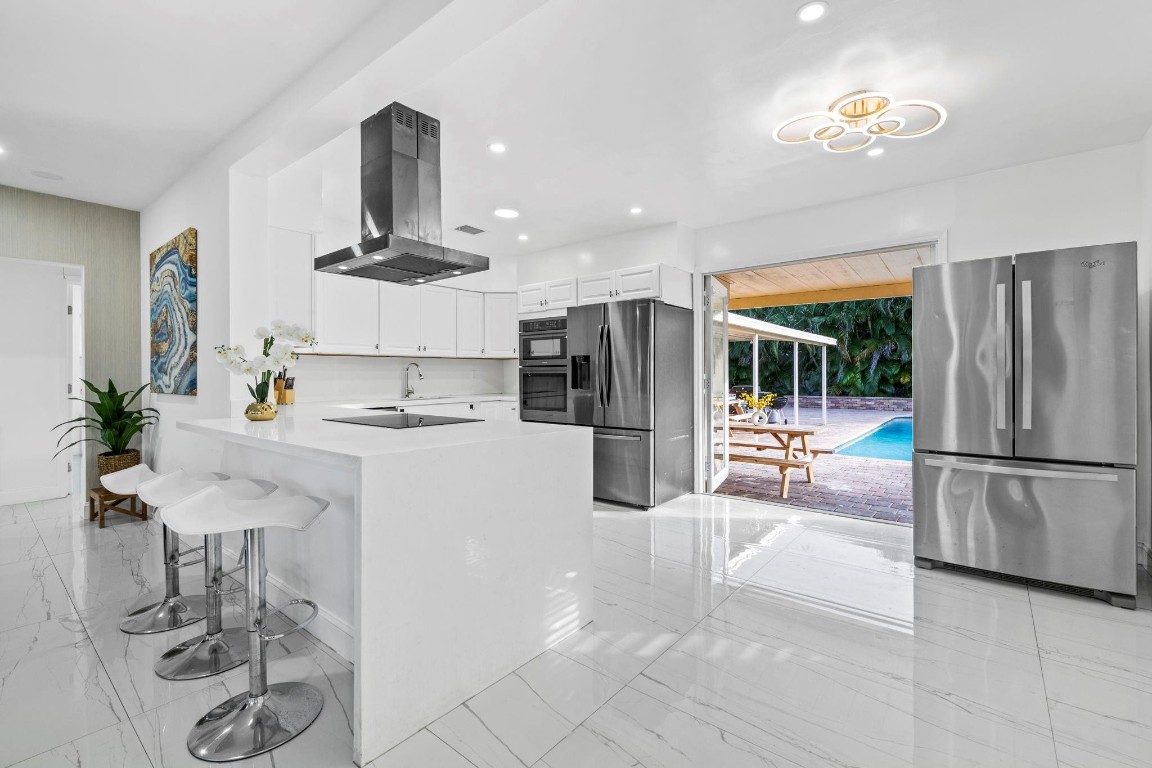 MANGO GARDENS - Residential Lease