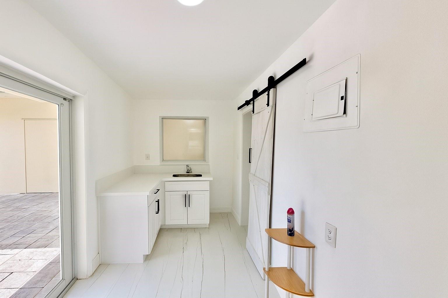 MANGO GARDENS - Residential Lease