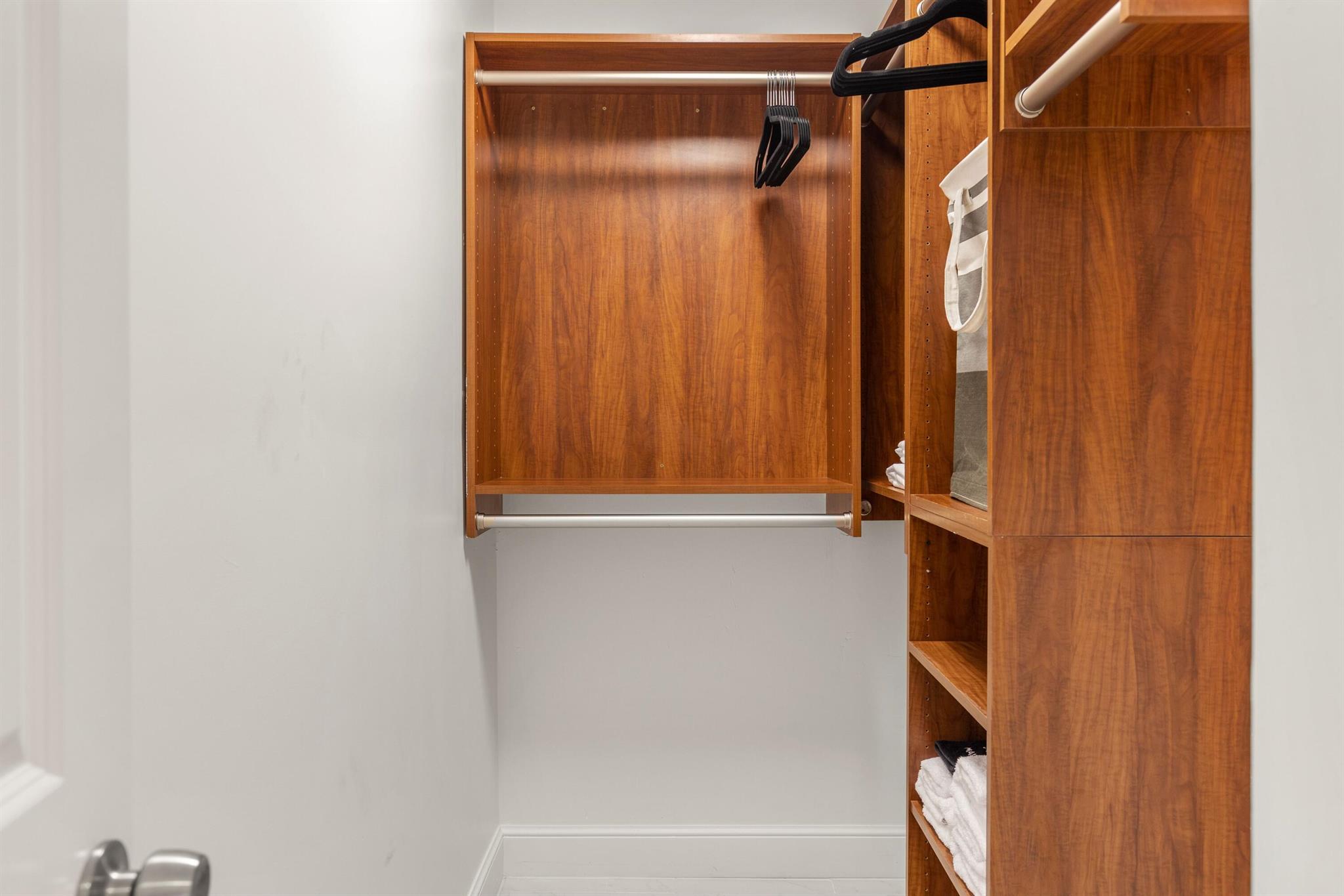 DEERFIELD RIDGE SEC 1 - Residential Lease
