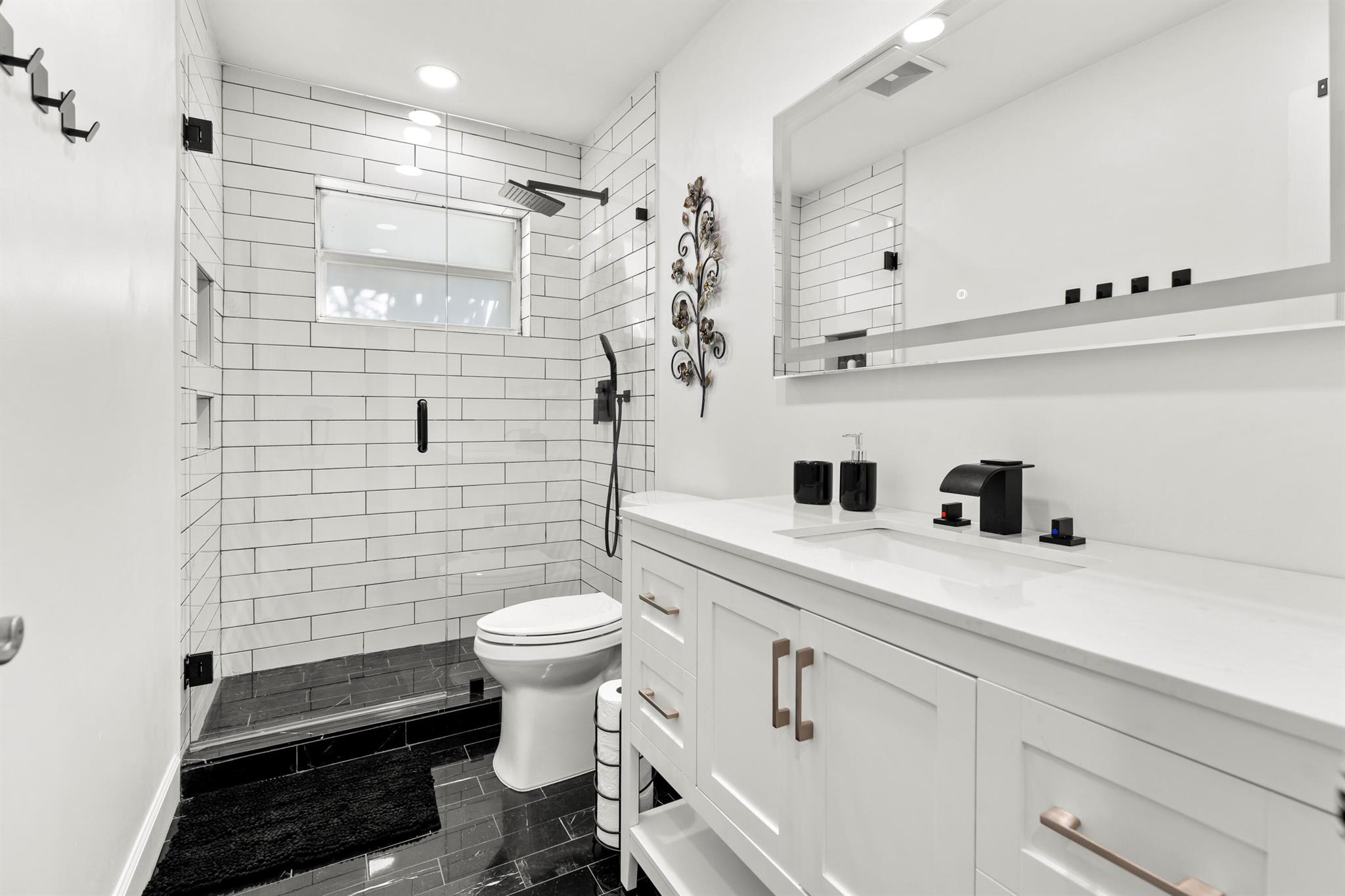 DEERFIELD RIDGE SEC 1 - Residential Lease