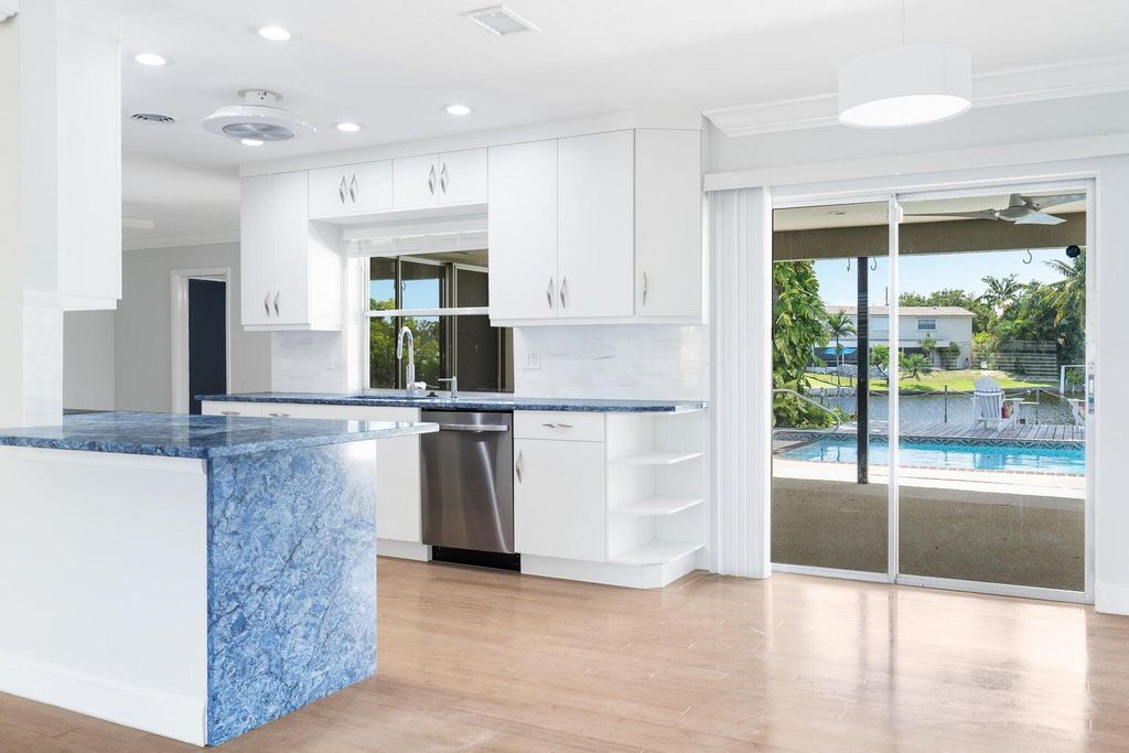 Photo of 2547 SW 11th Court, Boynton Beach, FL 33426 (MLS # R10990441)