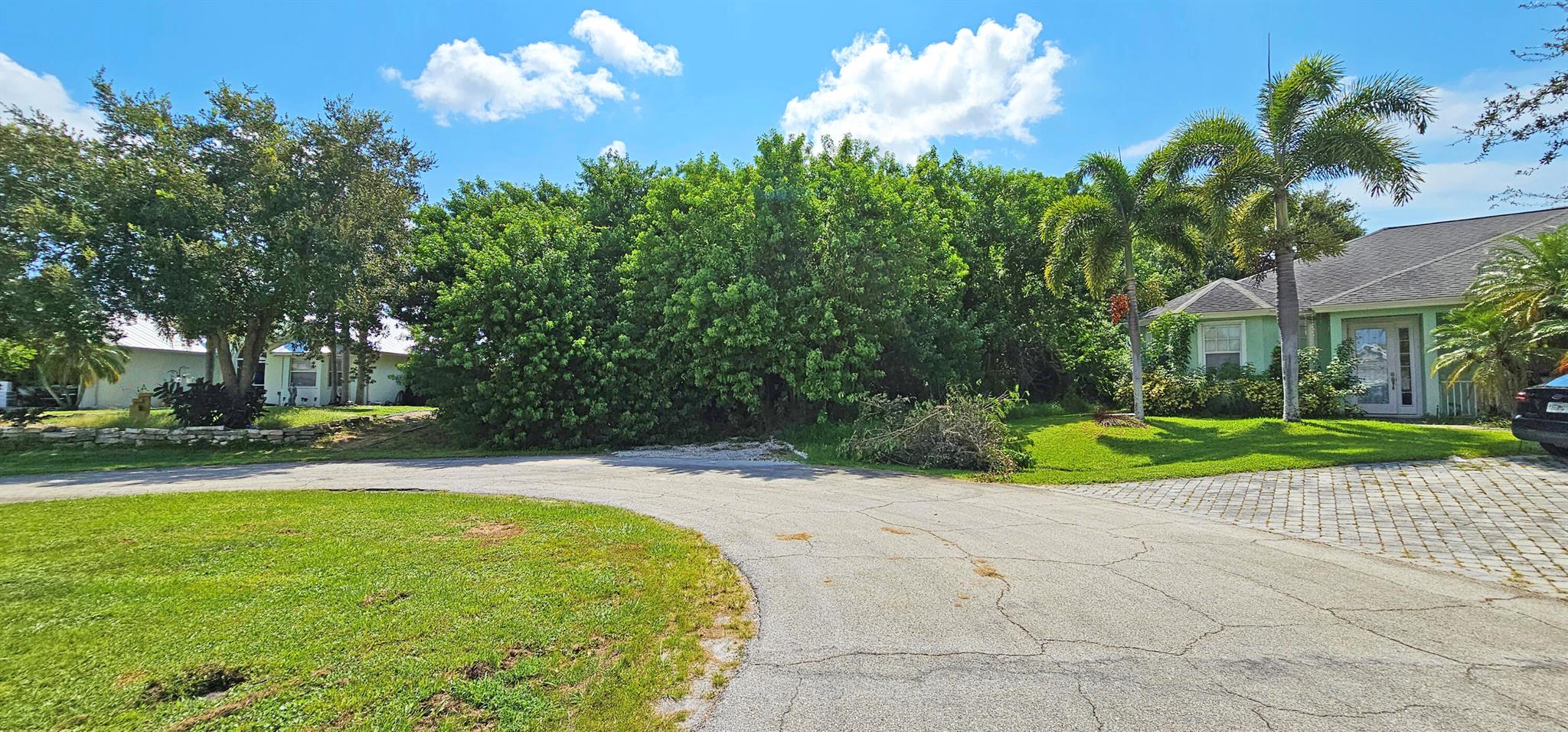 PORT ST LUCIE-SECTION 34- BLK 2423 LOT 27 - Land